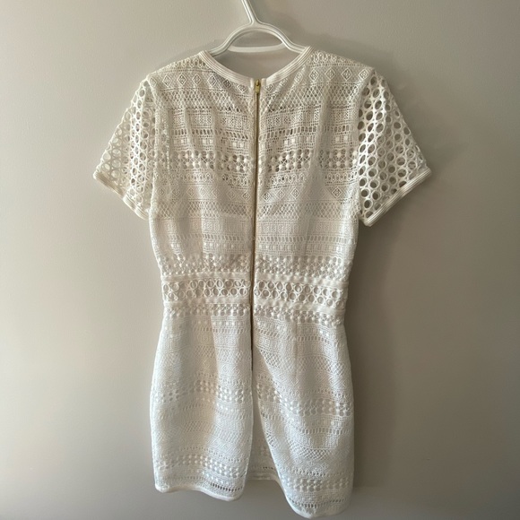 White patterned designed dress - Picture 2 of 4